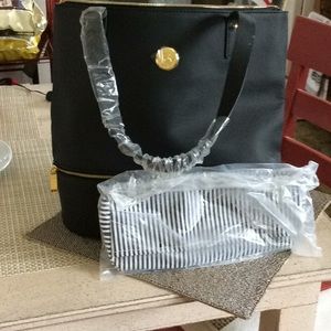 Joy black leather tote with zip compartment